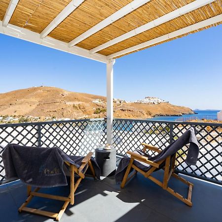 5 Traditional Suites Livadi  Buitenkant foto