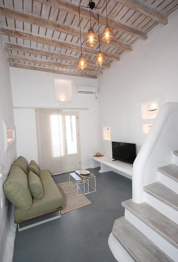 5 Traditional Suites Livadi  Buitenkant foto