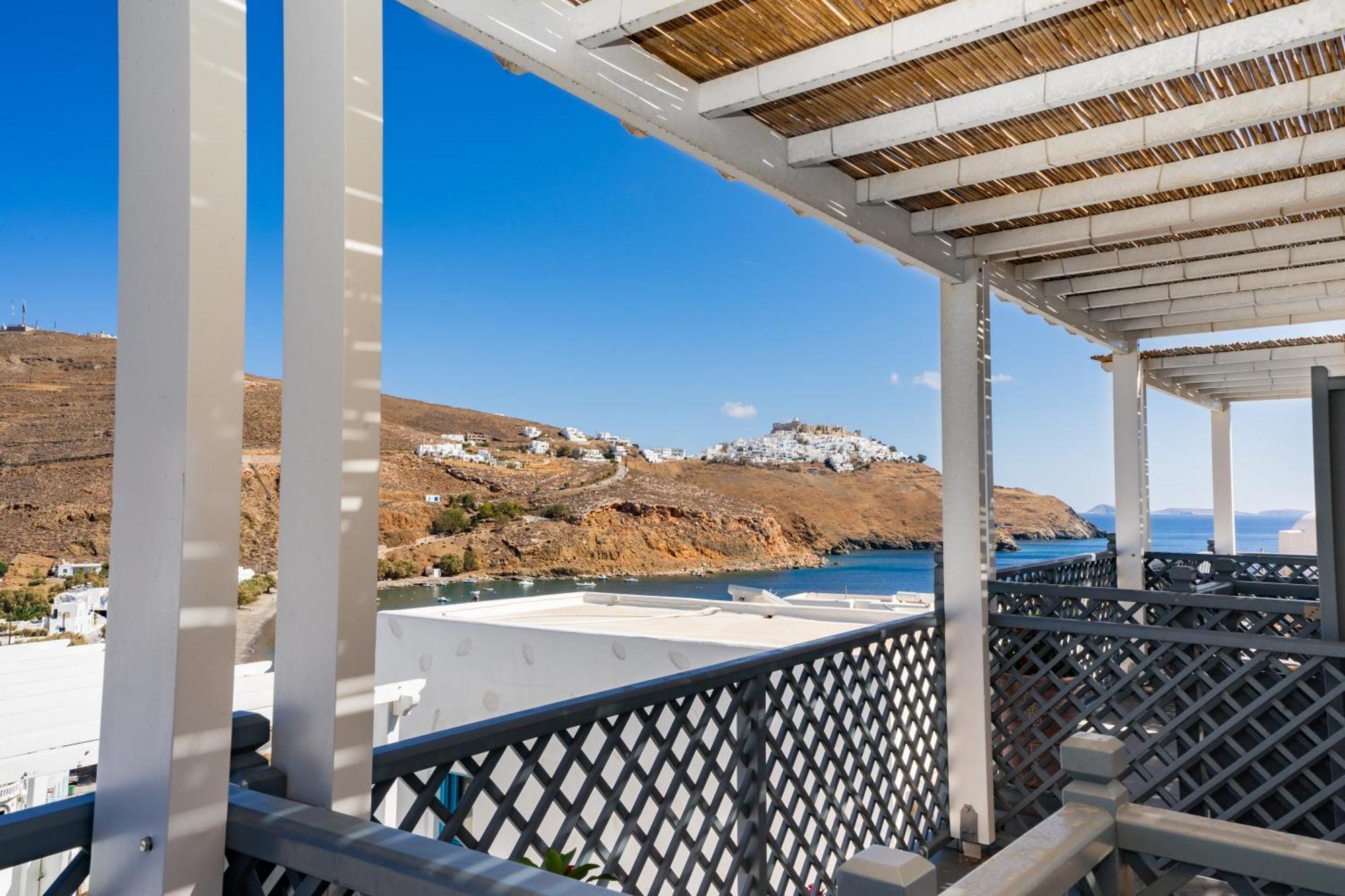 5 Traditional Suites Livadi  Buitenkant foto