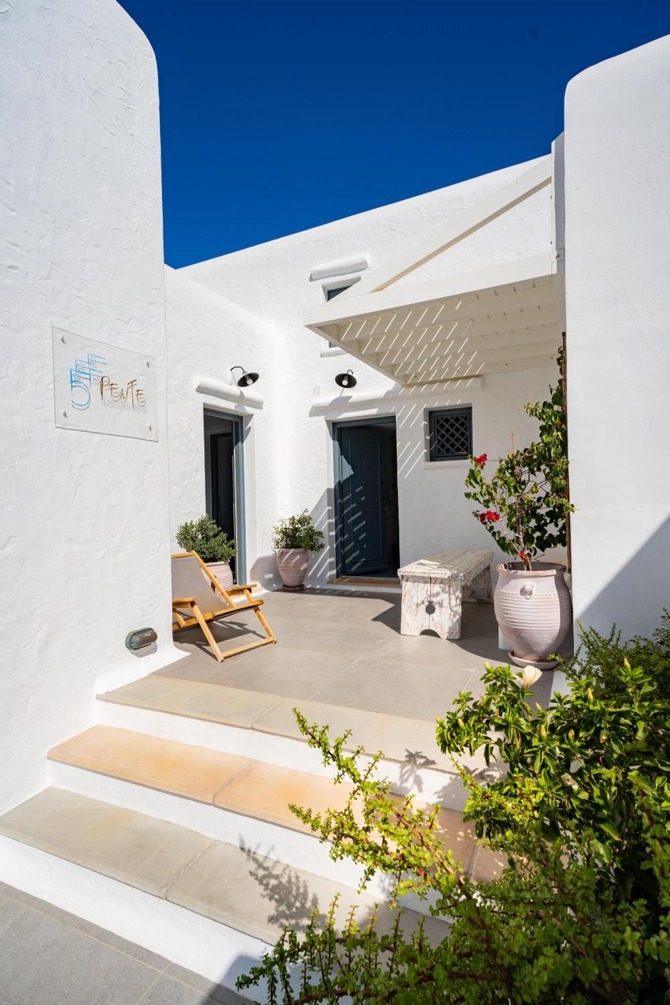 5 Traditional Suites Livadi  Buitenkant foto