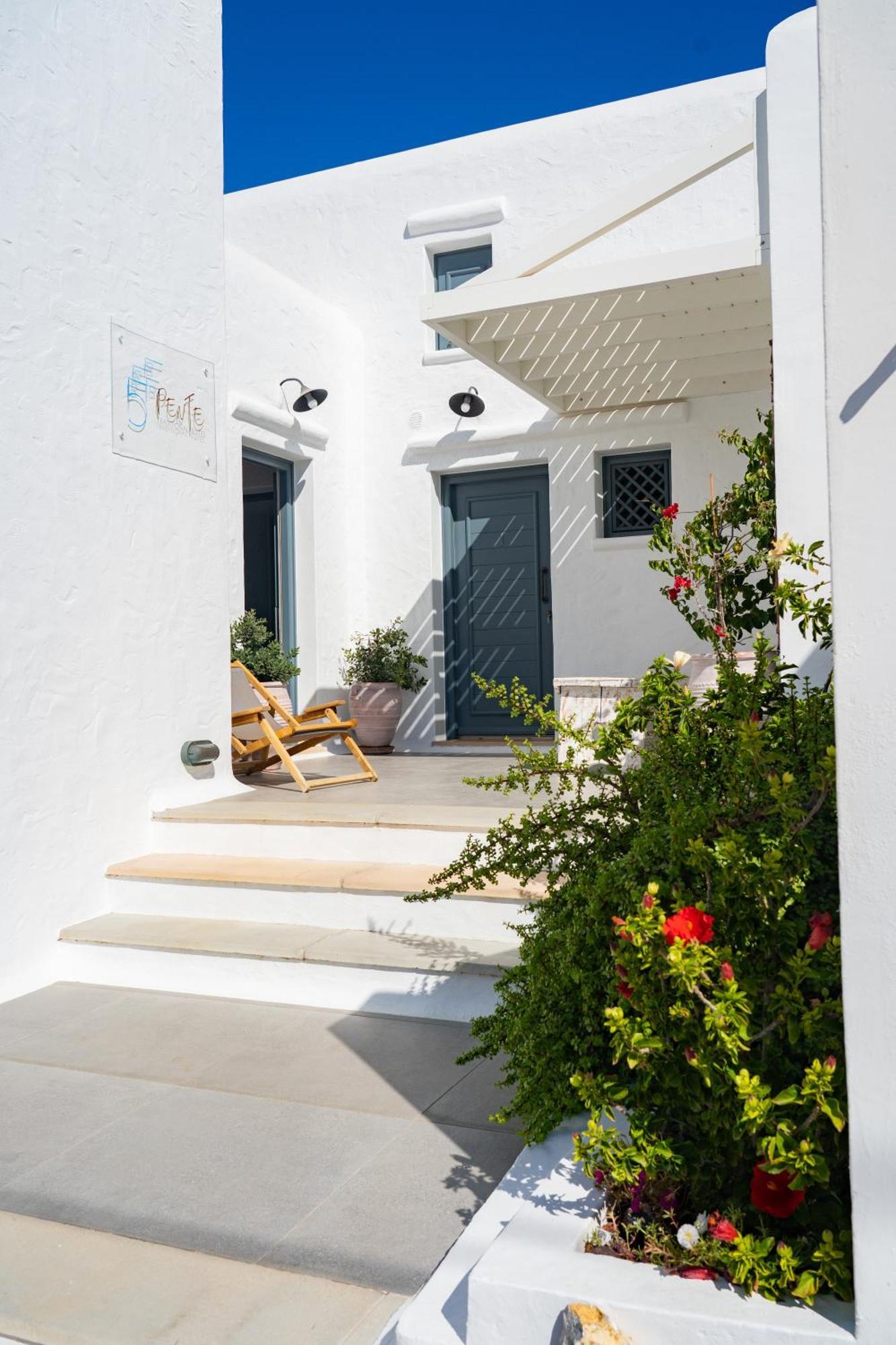 5 Traditional Suites Livadi  Buitenkant foto